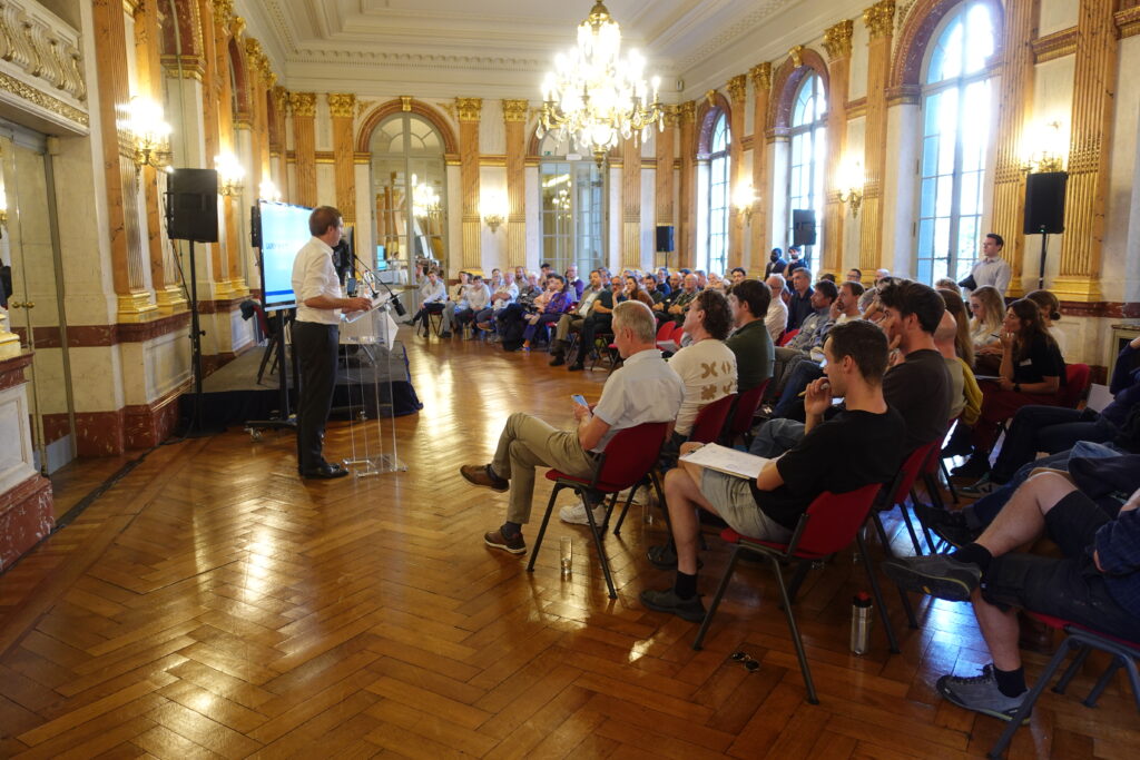 Laurent Hublet conférence parlement Bruxelles
